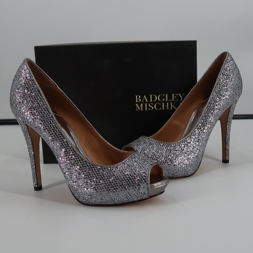 NWOB Badgley Mischka Silver Glitter Peep-Toe Platform Heels